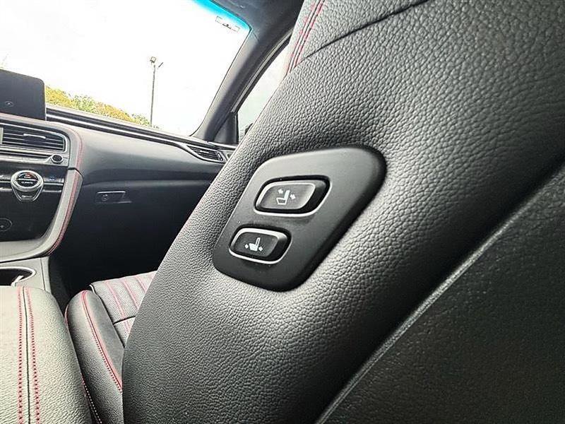 Used 2022 Genesis G70 3.3T w/ Sport Advanced Package image 30