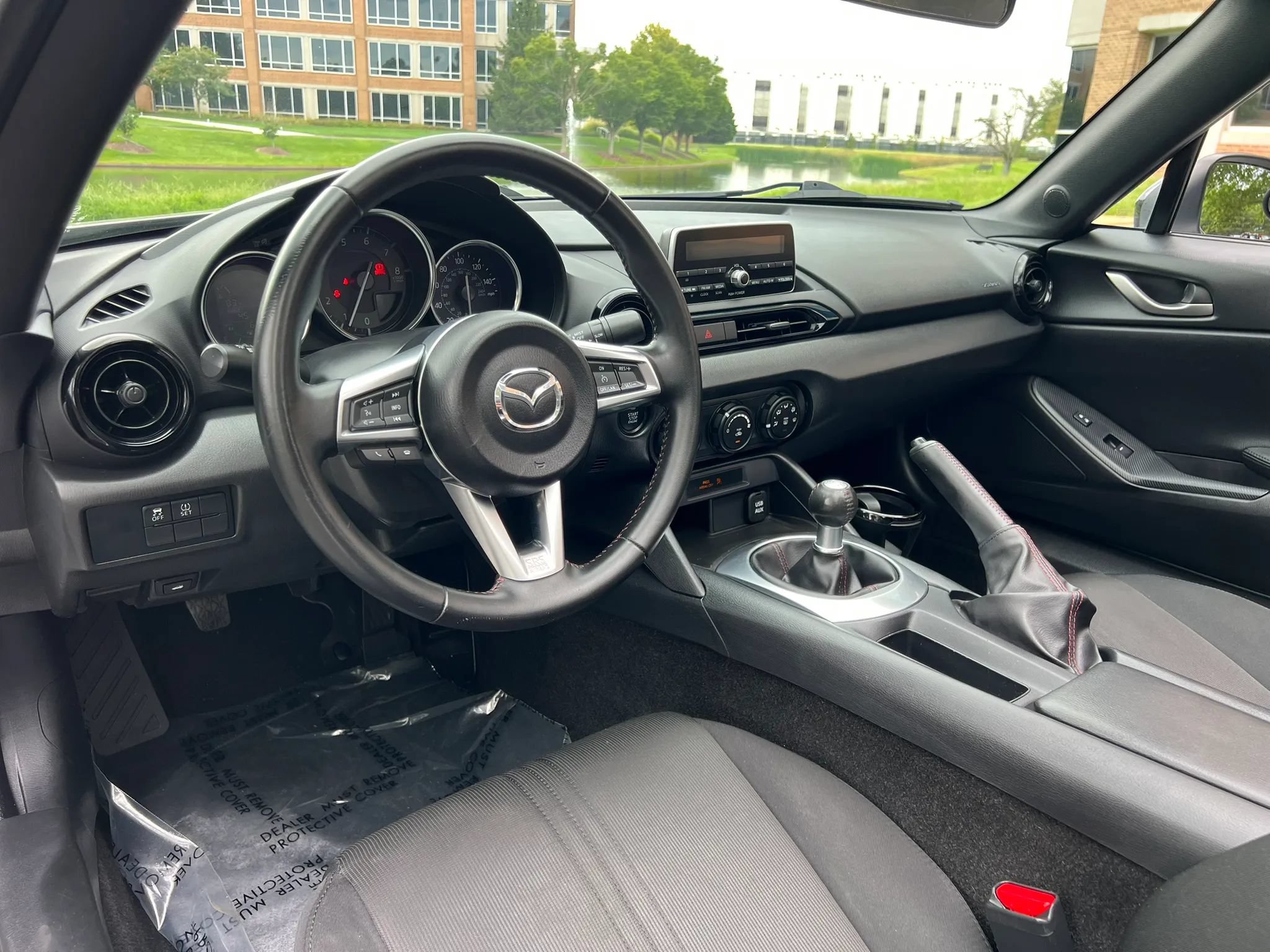 Used 2016 MAZDA MX-5 Miata Sport RWD image 17