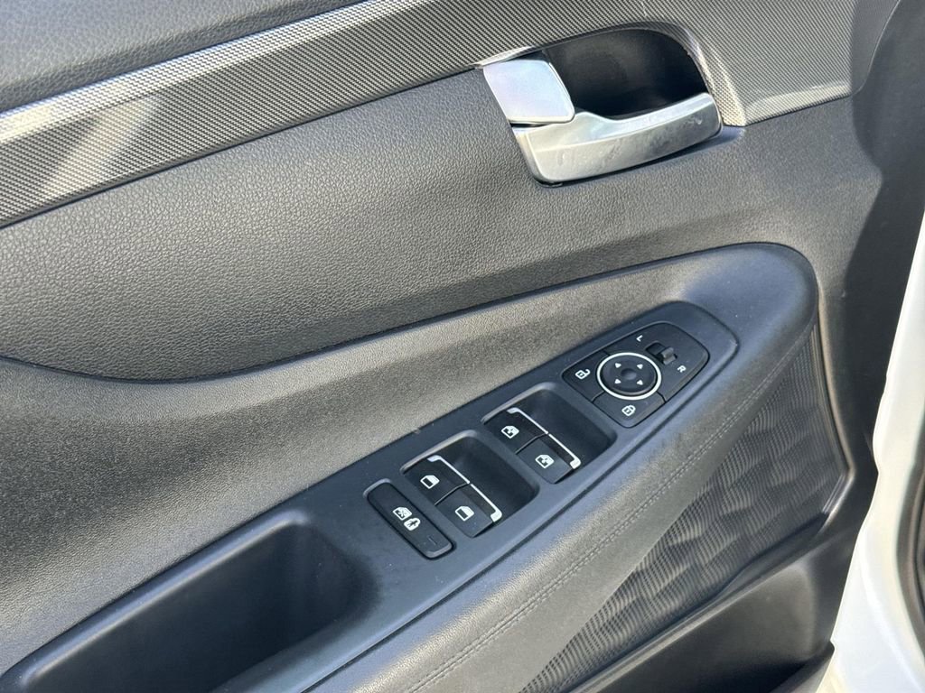 Used 2022 Hyundai Santa Fe SEL w/ Cargo Package image 21