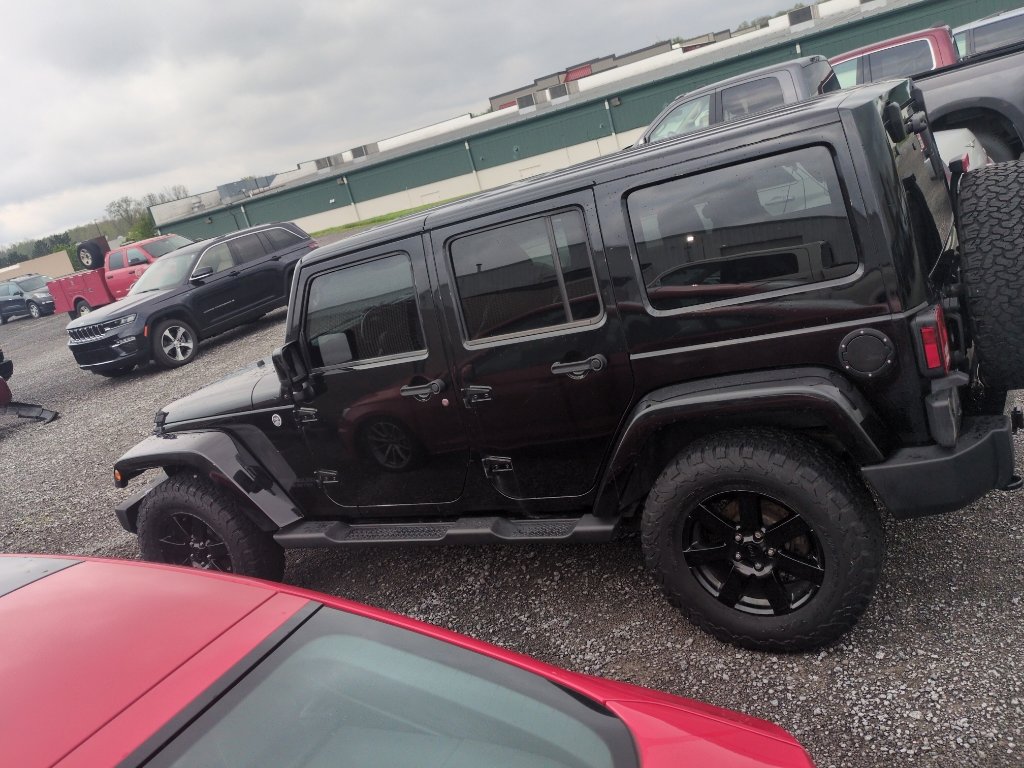 Used 2014 Jeep Wrangler Altitude AWD/4WD image 9