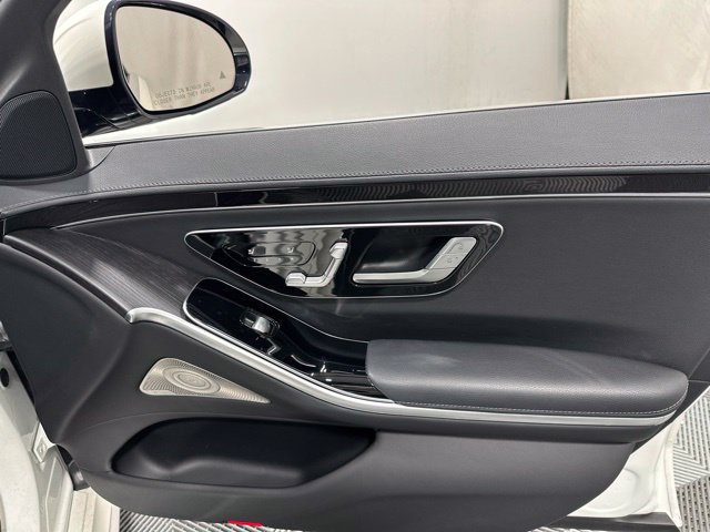 Certified 2022 Mercedes-Benz S 500 4MATIC image 32