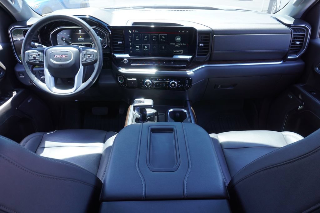 Used 2022 GMC Sierra 1500 Elevation w/ Elevation Premium Package AWD/4WD image 12