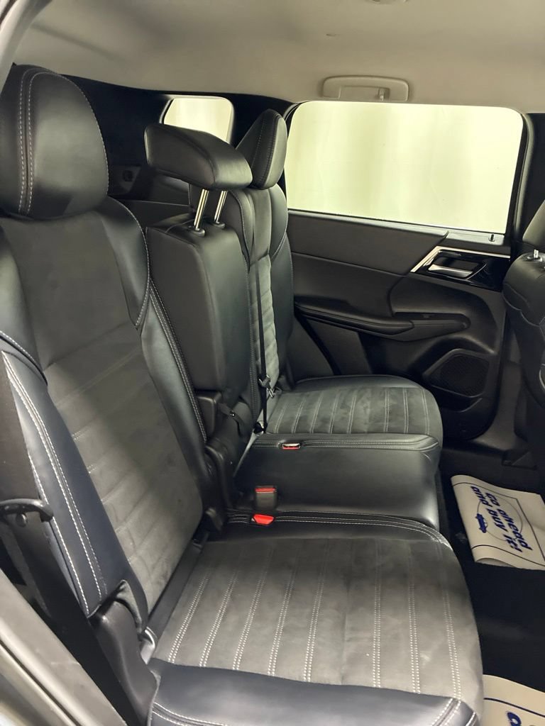 Used 2024 Mitsubishi Outlander SE AWD/4WD image 26