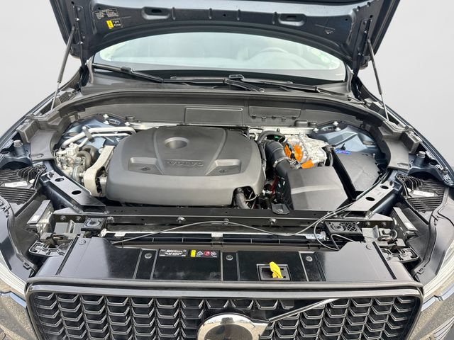 Certified 2024 Volvo XC60 T8 Plus w/ Protection Package Premier AWD/4WD image 21