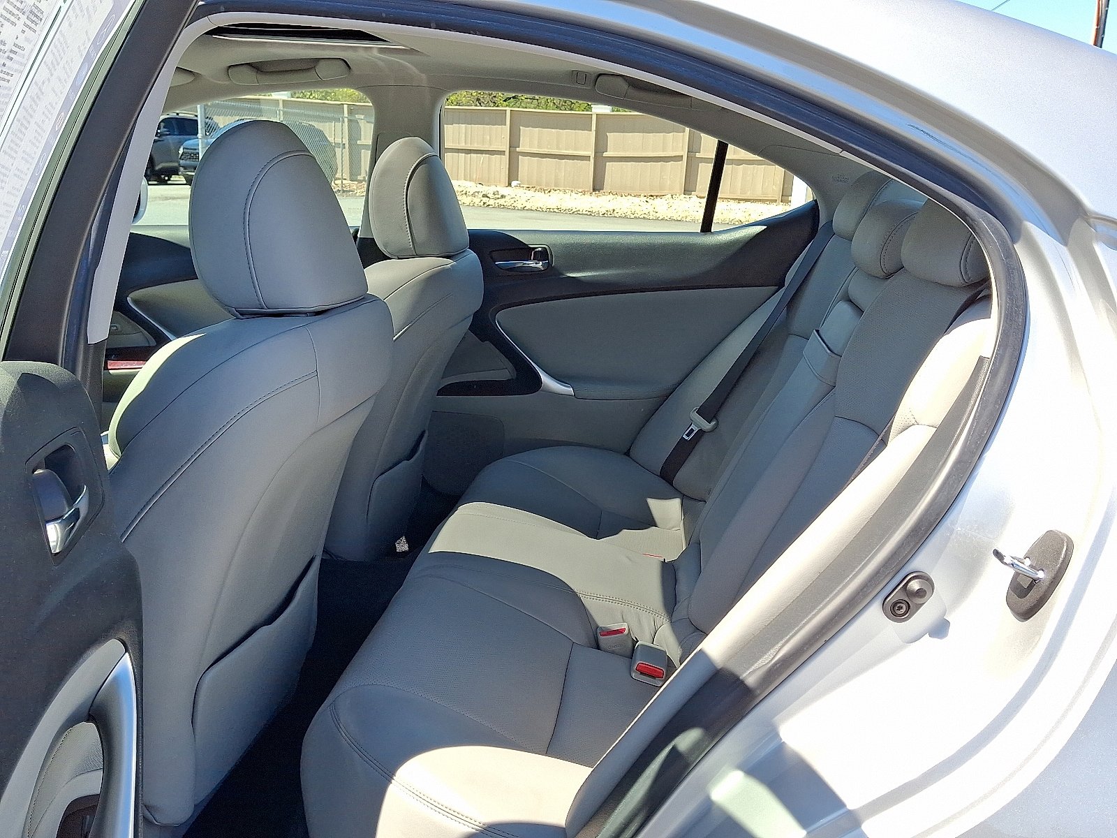 Used 2007 Lexus IS 350 image 12