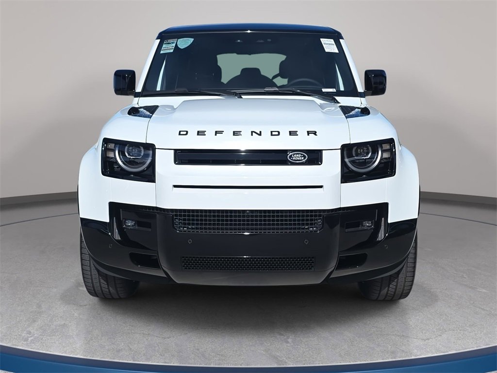 New 2026 Land Rover Defender 110 V8 image 2