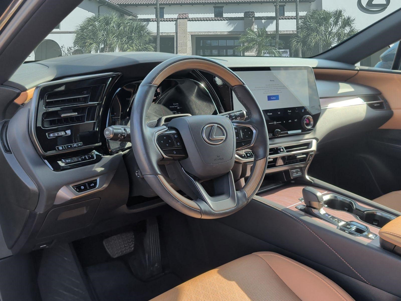 Used 2025 Lexus RX 350 Premium Plus w/ Convenience Package FWD image 12