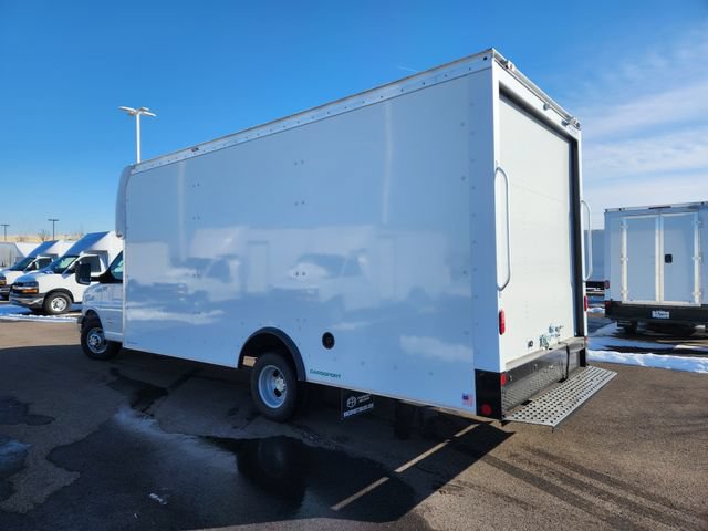 New 2026 Chevrolet Express 4500 w/ Power Convenience Package RWD image 6