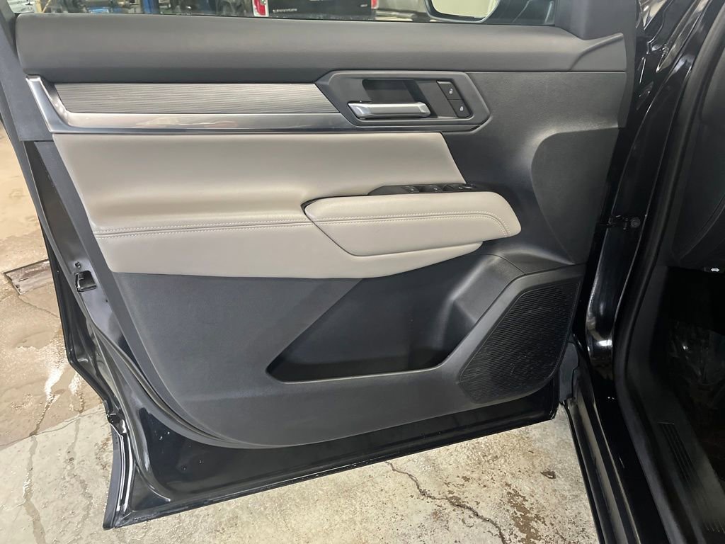 Used 2026 GMC Terrain Elevation image 11