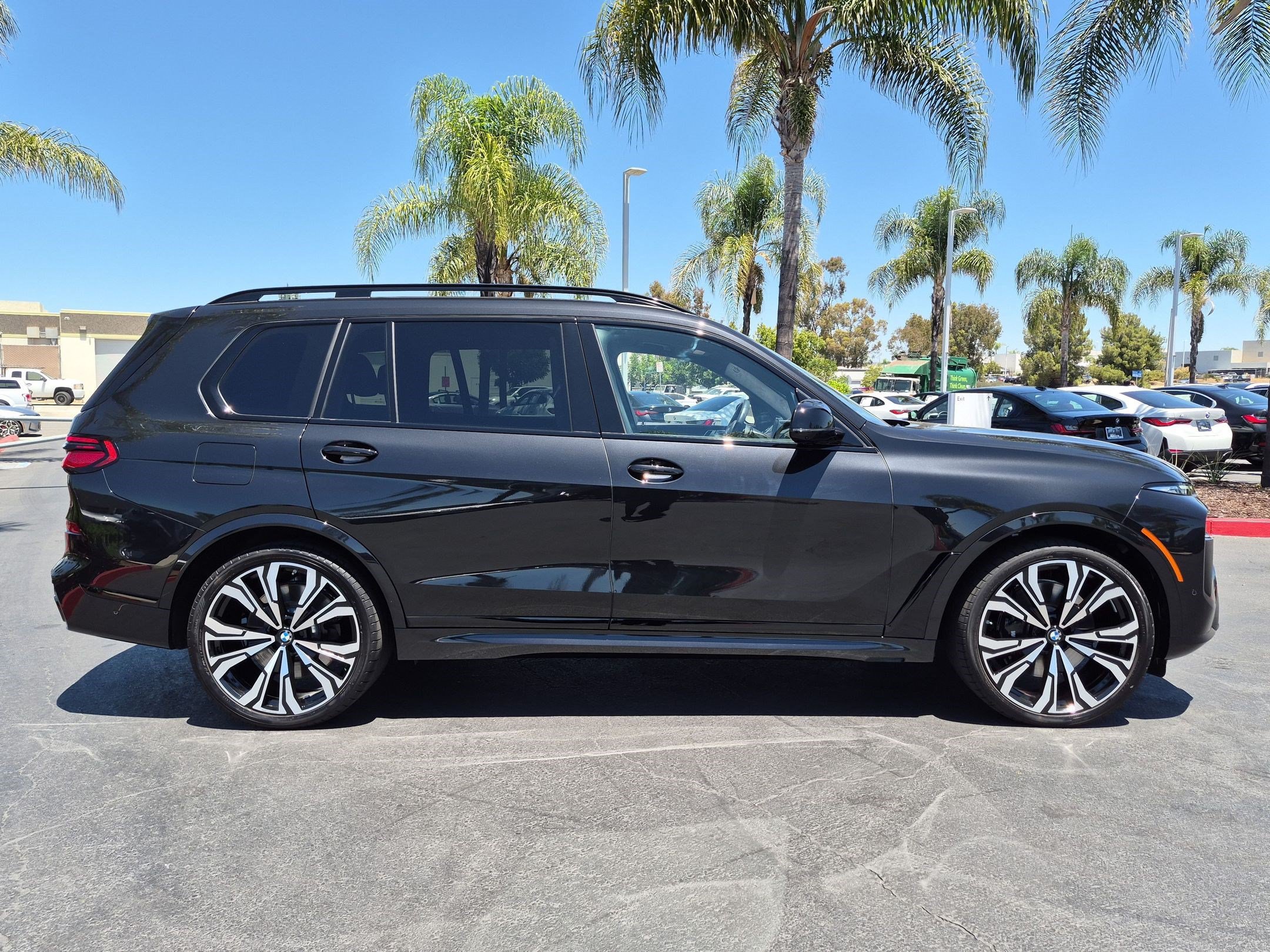 Used 2026 BMW X7 M60i AWD/4WD image 11