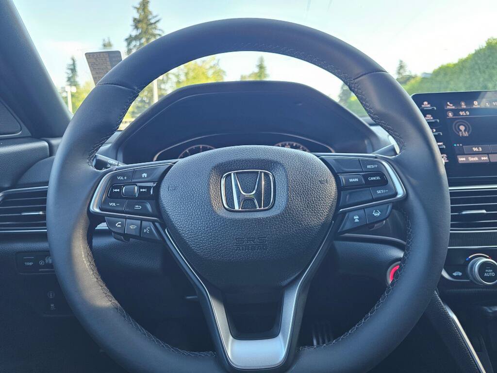 Used 2018 Honda Accord Sport image 25
