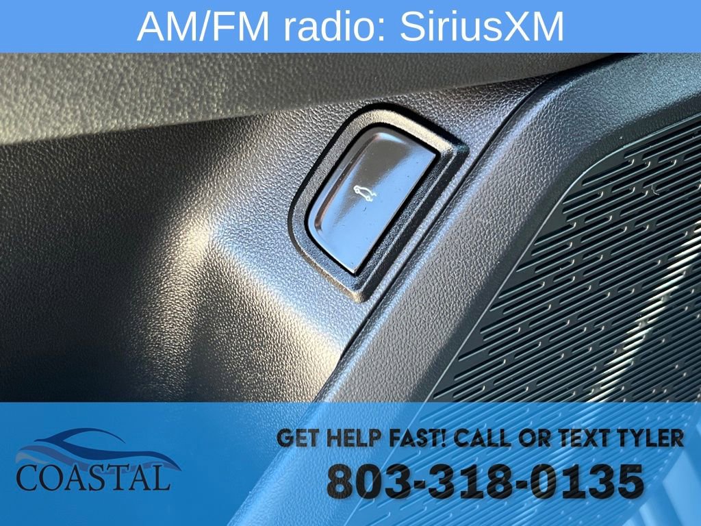 Used 2025 Chevrolet Equinox LT w/ Convenience Package II image 7