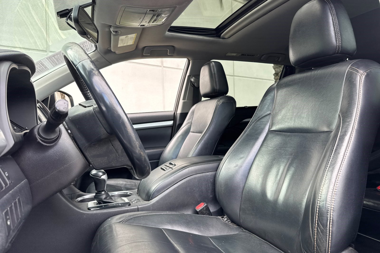 Used 2016 Toyota Highlander XLE AWD/4WD image 22