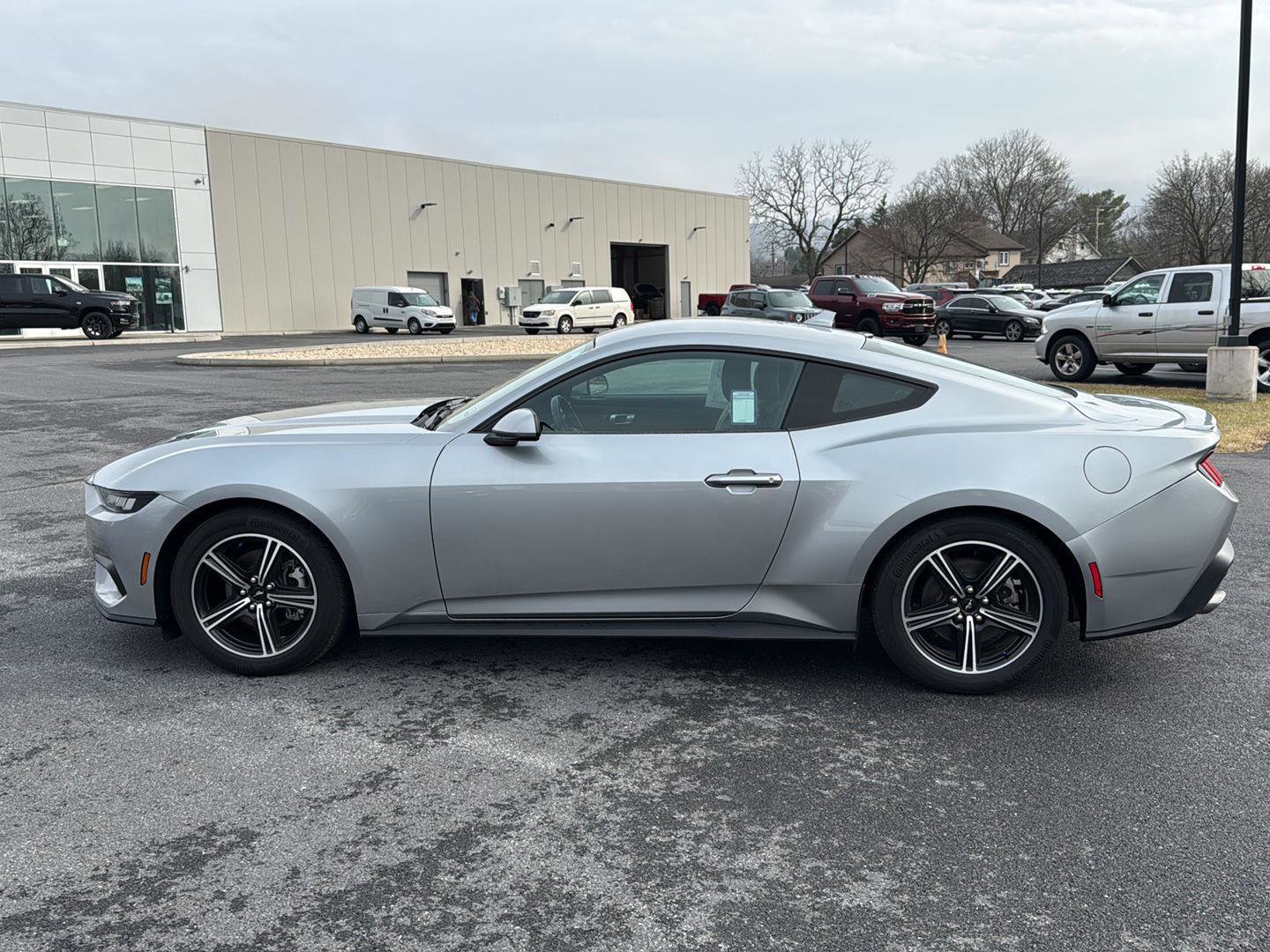 Used 2024 Ford Mustang Premium image 43