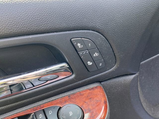 Used 2011 Chevrolet Avalanche LT image 9