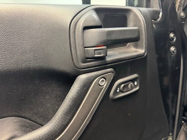 Used 2013 Jeep Wrangler Unlimited Sport image 12