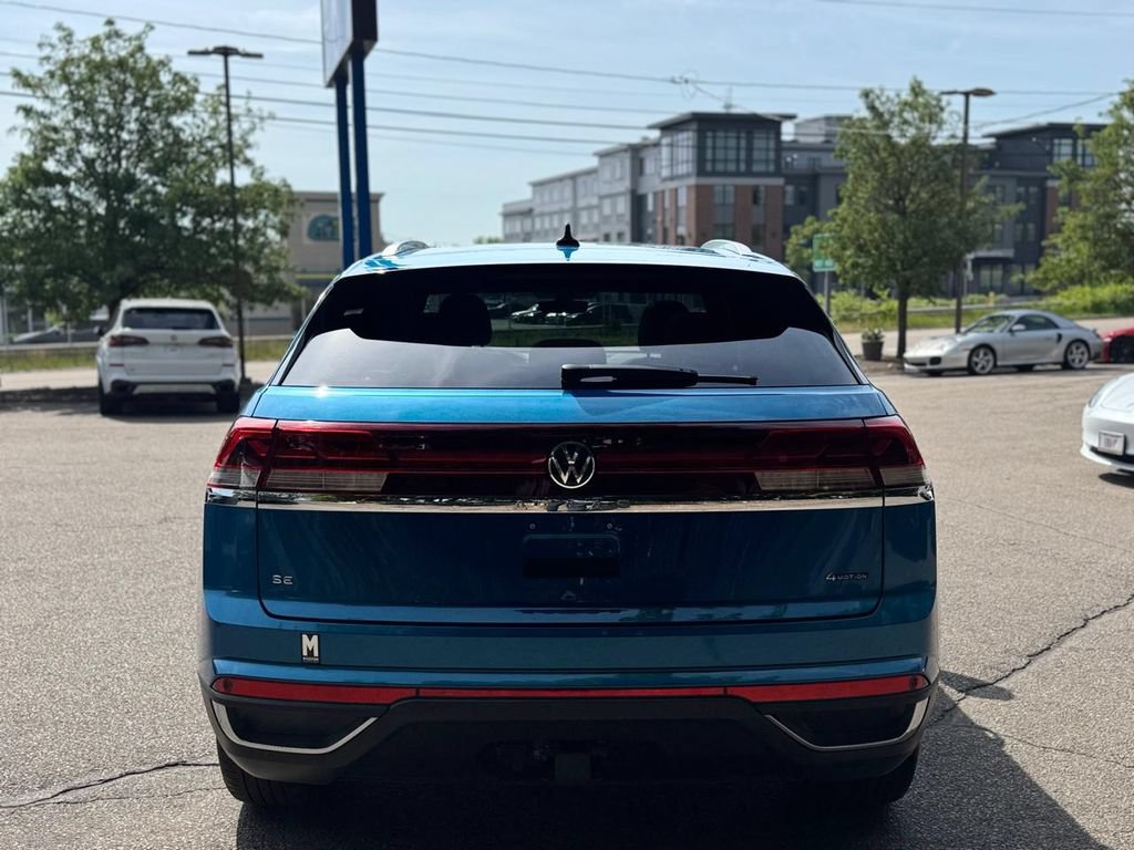 Used 2024 Volkswagen Atlas Cross Sport SE w/ Panoramic Sunroof Package AWD/4WD image 5