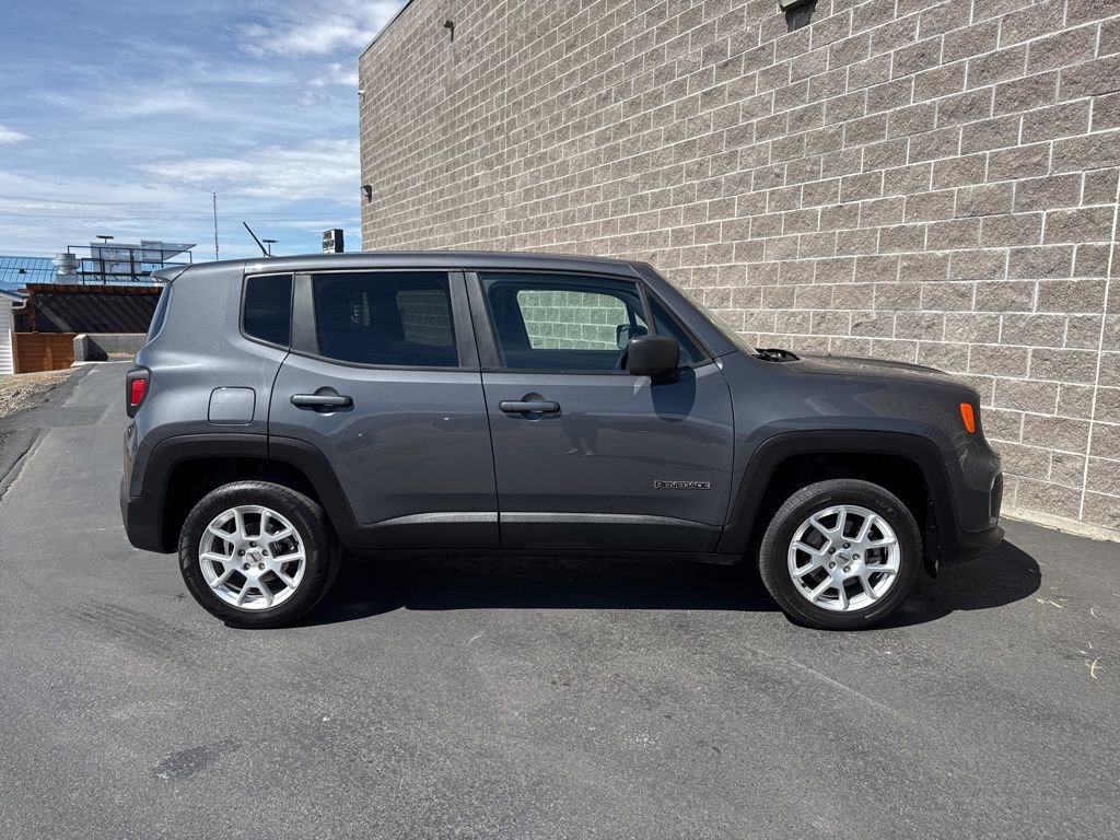 Used 2023 Jeep Renegade Latitude image 5