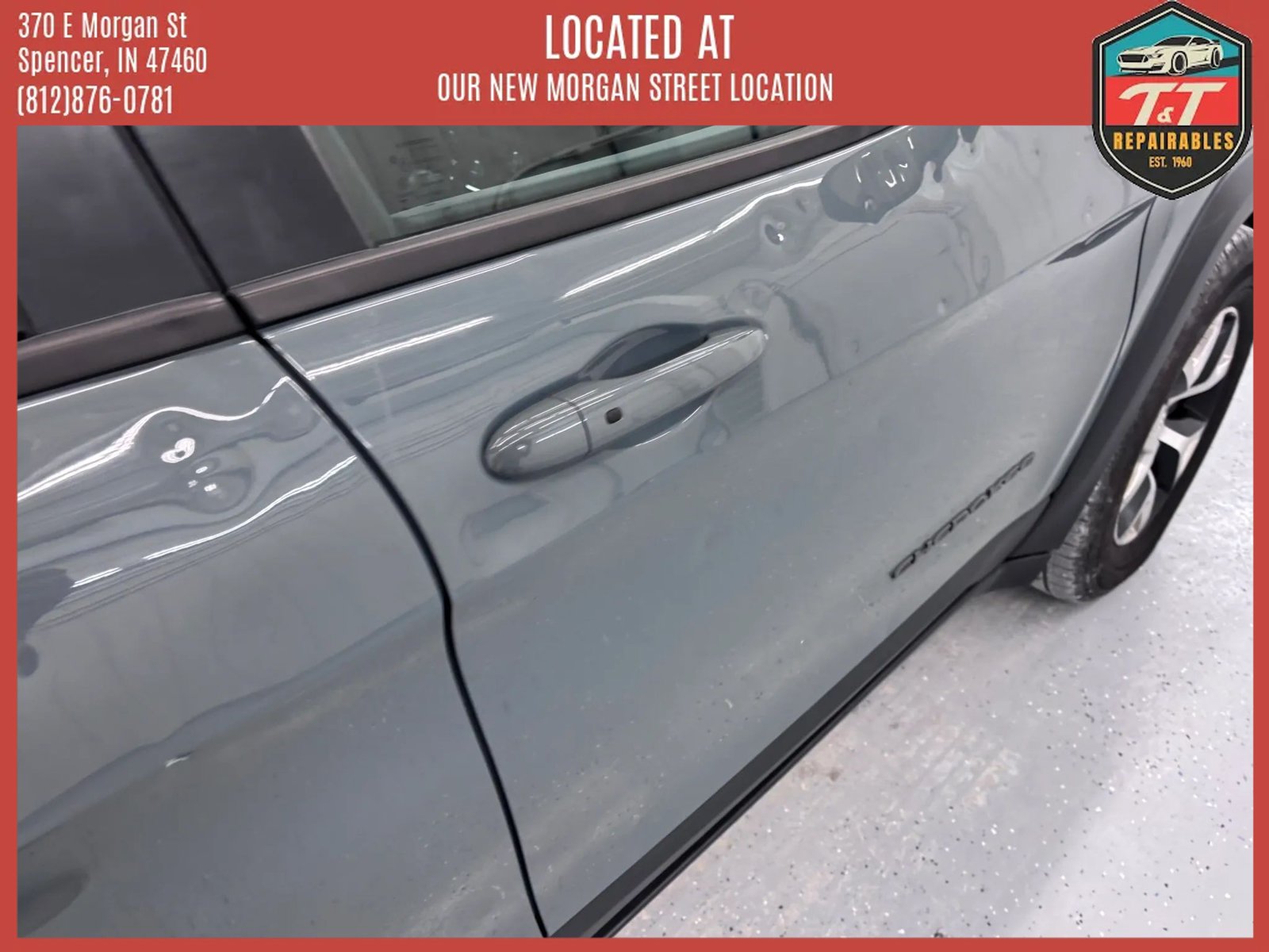 Used 2014 Jeep Cherokee Trailhawk w/ Comfort/Convenience Group AWD/4WD image 23
