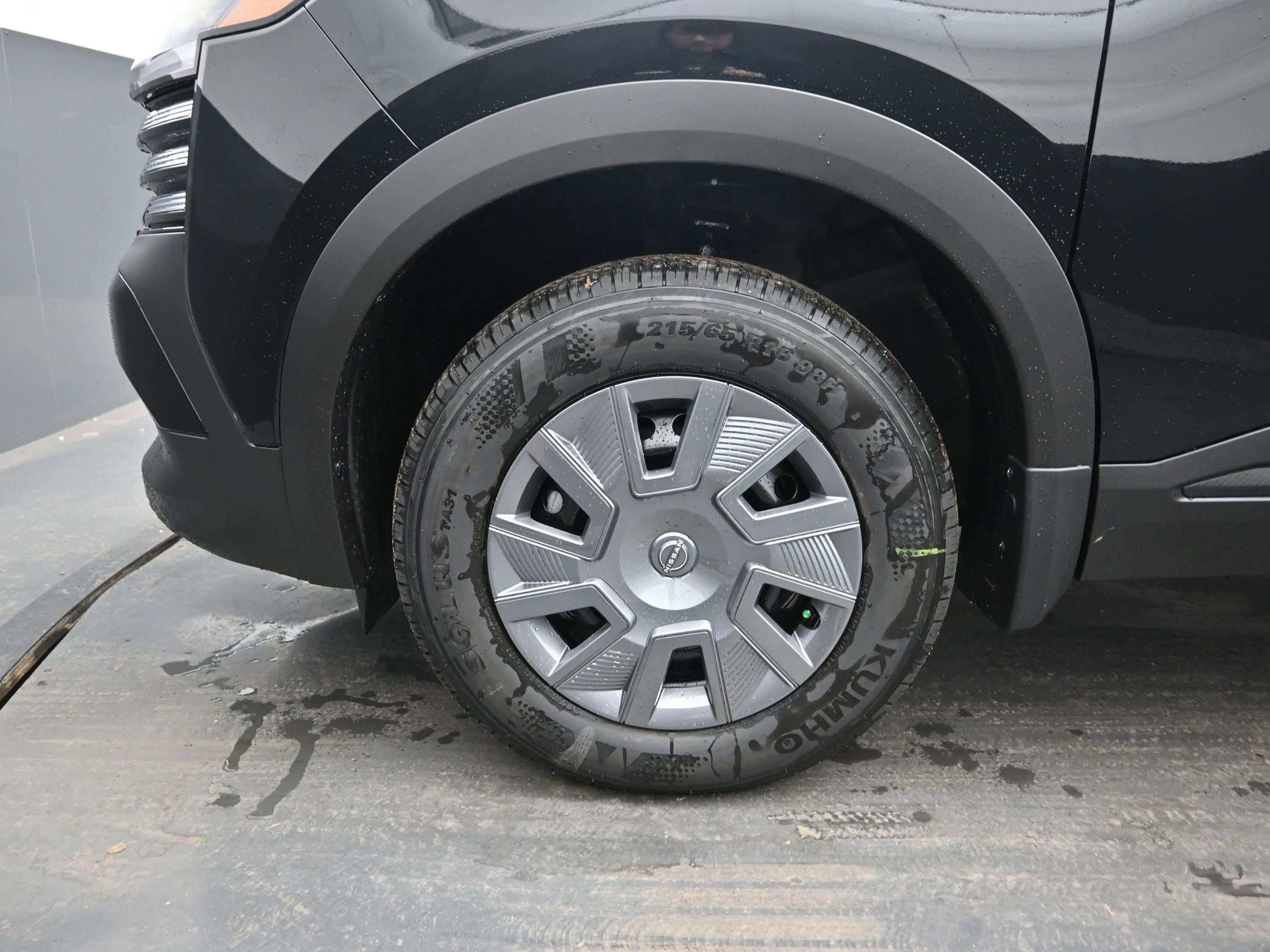 New 2026 Nissan Kicks S image 9