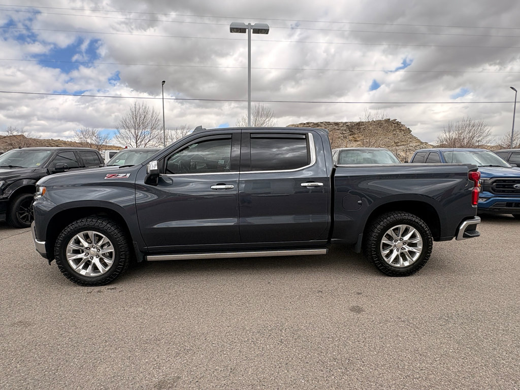 Used 2022 Chevrolet Silverado 1500 LTZ w/ LTZ Premium Package AWD/4WD image 2