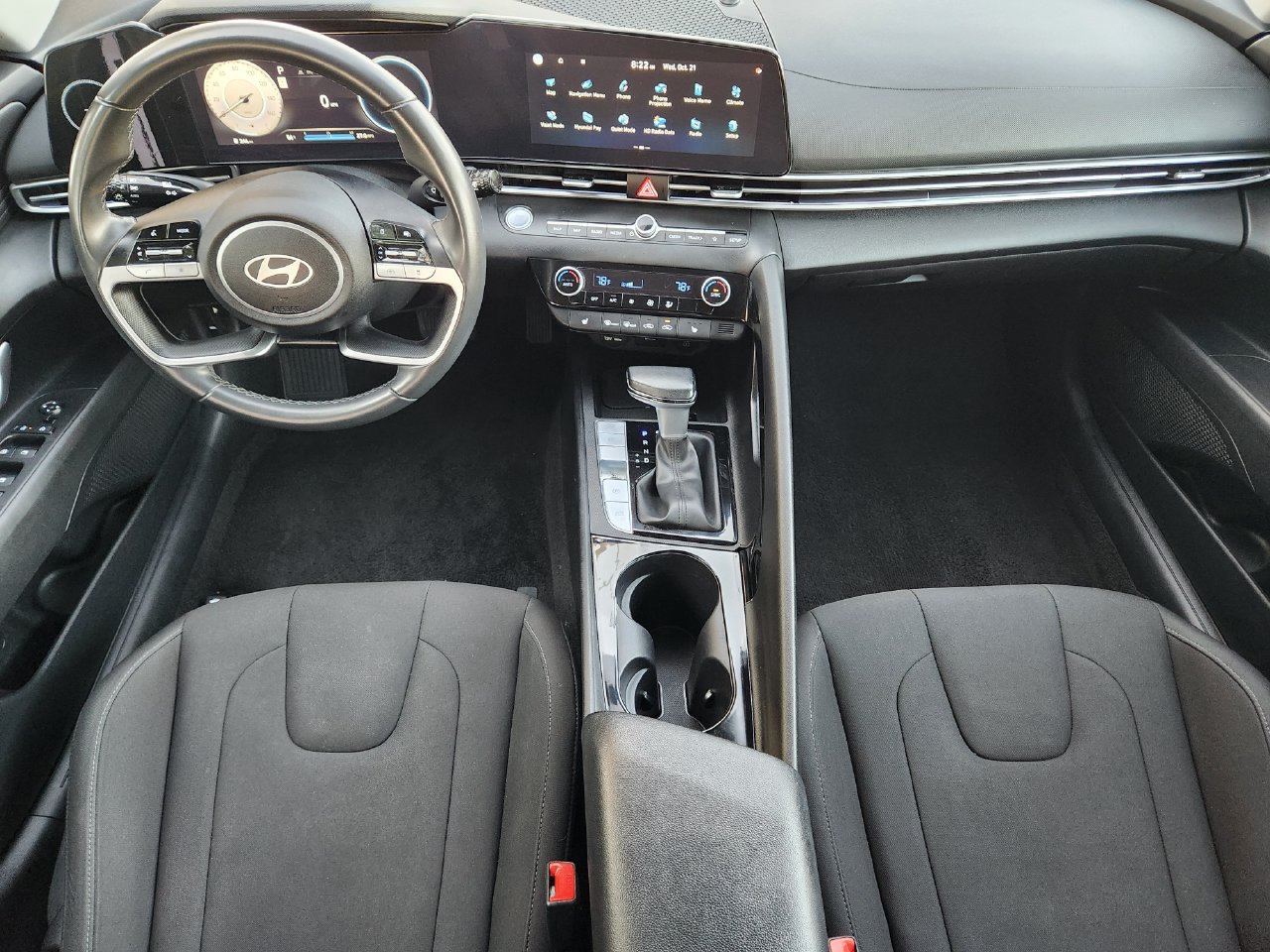 Used 2025 Hyundai Elantra SEL FWD image 25