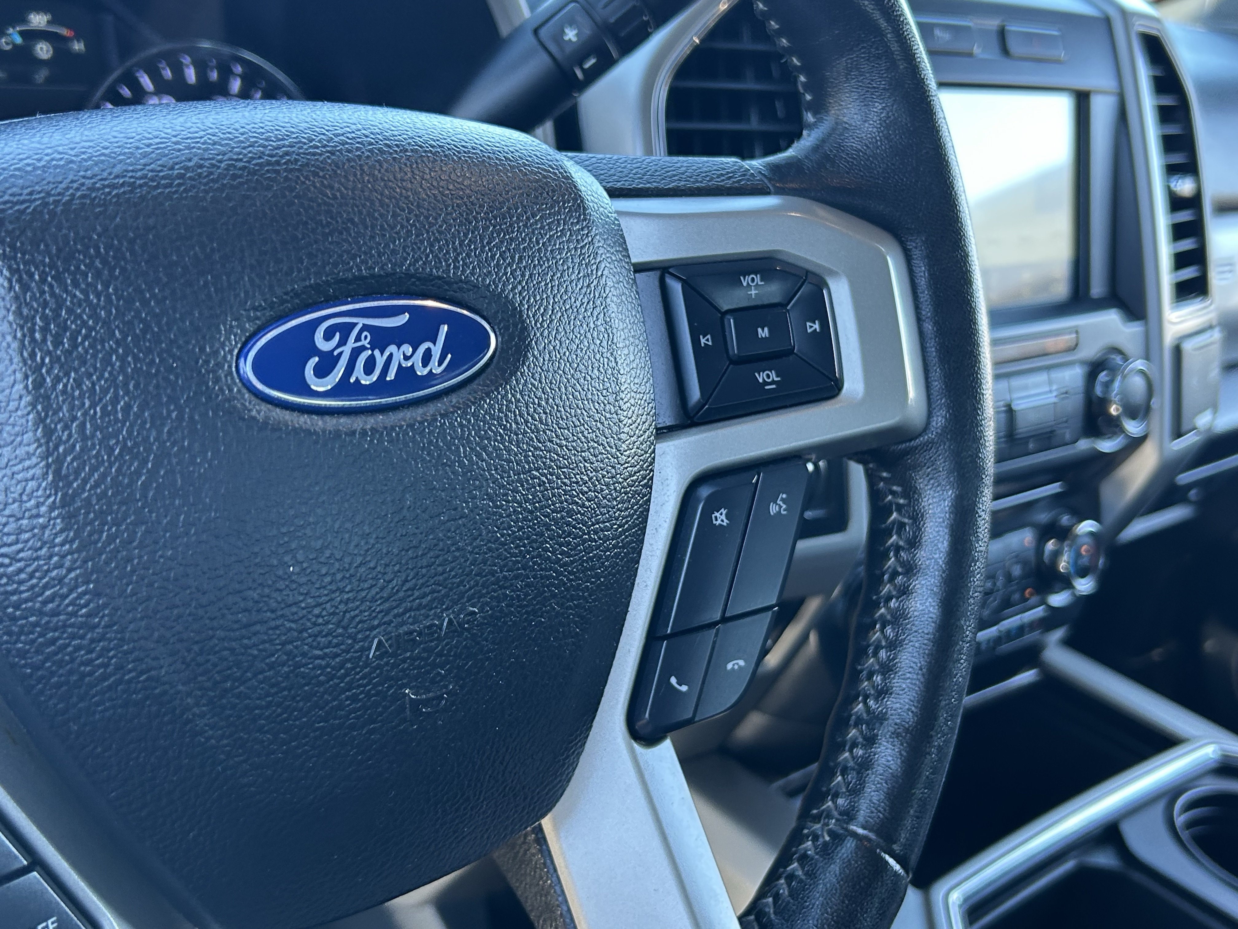 Used 2018 Ford F250 Lariat w/ Lariat Ultimate Package RWD image 25