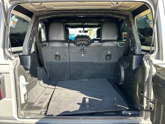 Used 2020 Jeep Wrangler Unlimited Sahara image 7