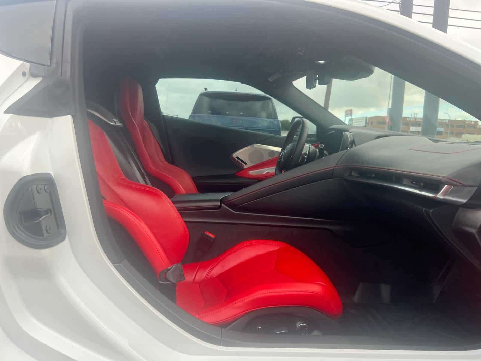 Used 2024 Chevrolet Corvette Stingray Preferred Cpe w/ Z51 Performance Package RWD image 27