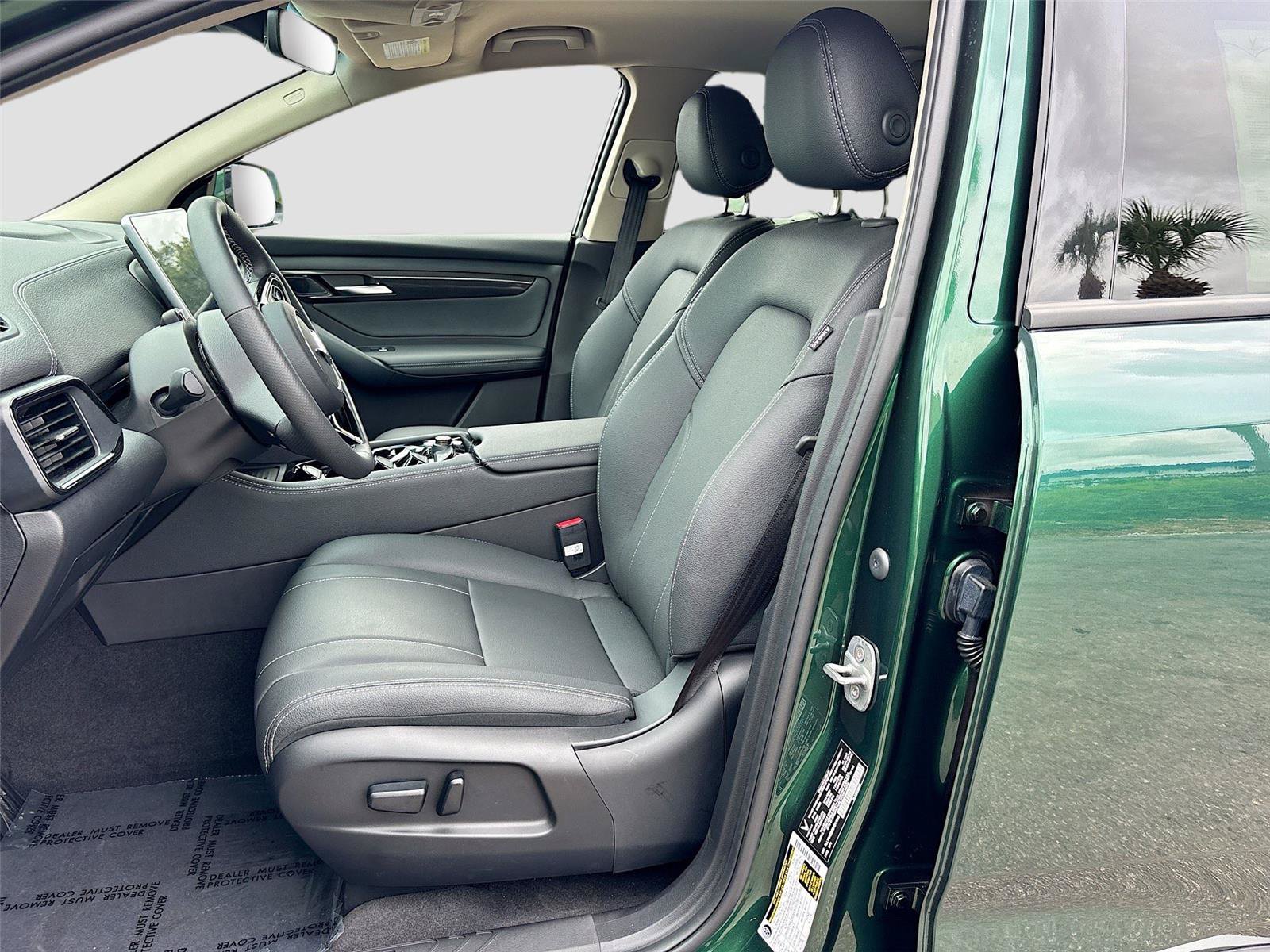 New 2025 VinFast VF 8 Eco AWD/4WD image 20