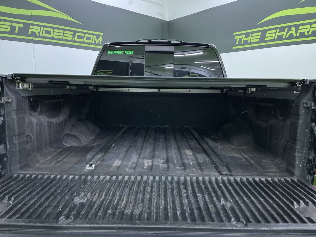 Used 2017 Nissan Titan Platinum Reserve image 29