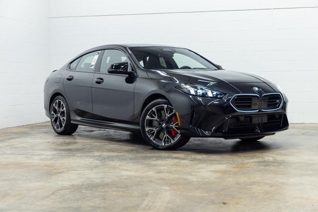 Certified 2026 BMW M235i xDrive w/ Technology Package AWD/4WD image 4