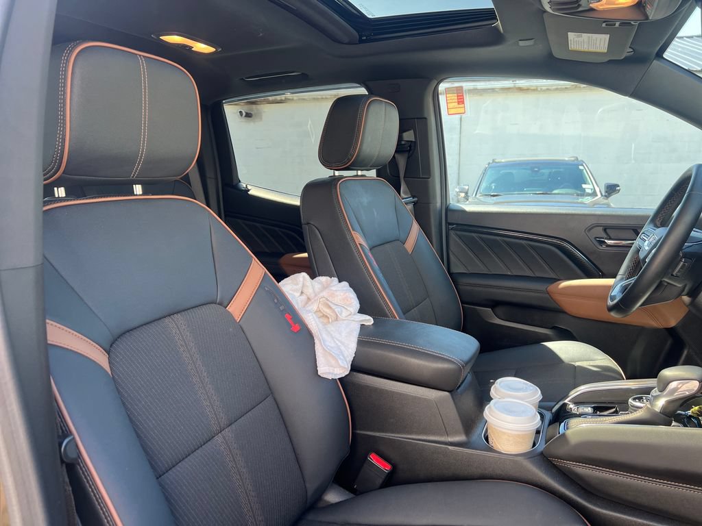 Used 2024 GMC Canyon AT4 AWD/4WD image 41