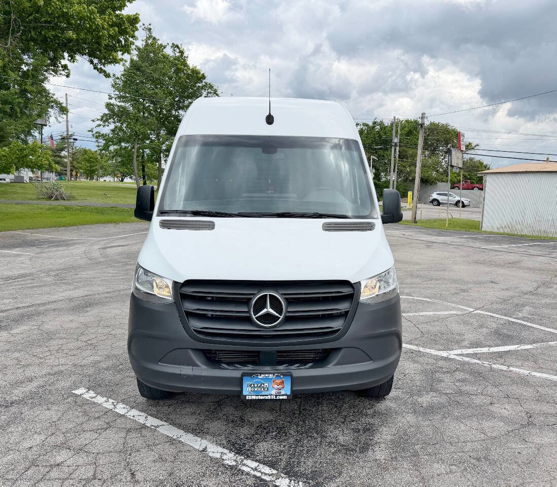 Used 2021 Mercedes-Benz Sprinter 3500 w/ Driver Convenience Package image 2