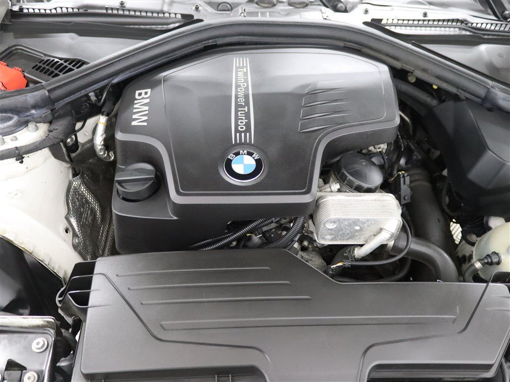 Used 2018 BMW 320i xDrive Sedan AWD/4WD image 37