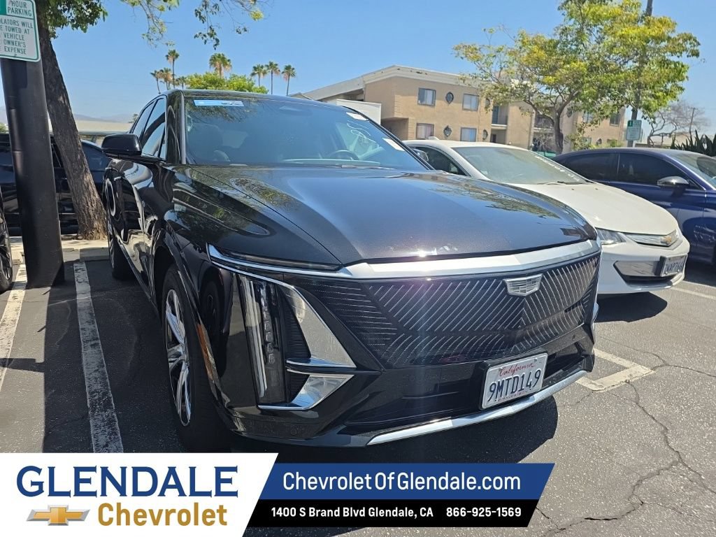Certified 2024 Cadillac Lyriq Tech RWD image 8