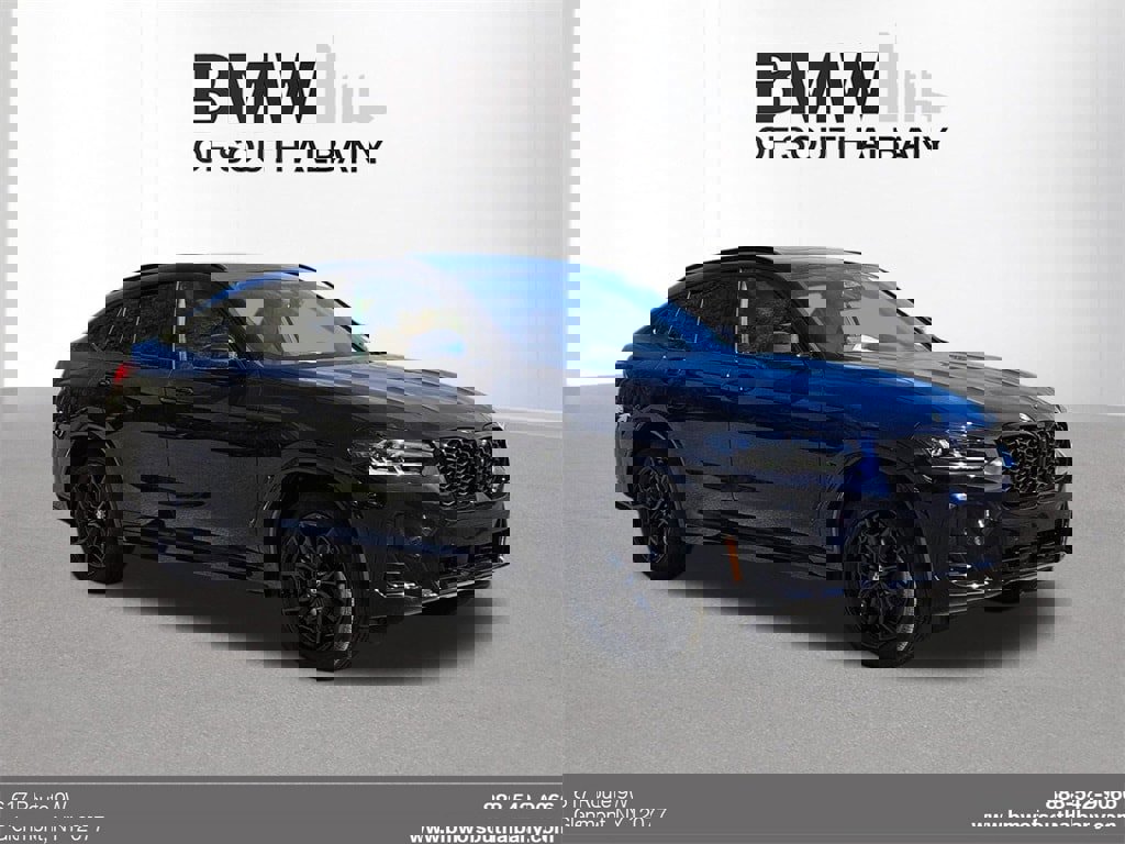 New 2025 BMW X4 xDrive30i w/ Premium Package
