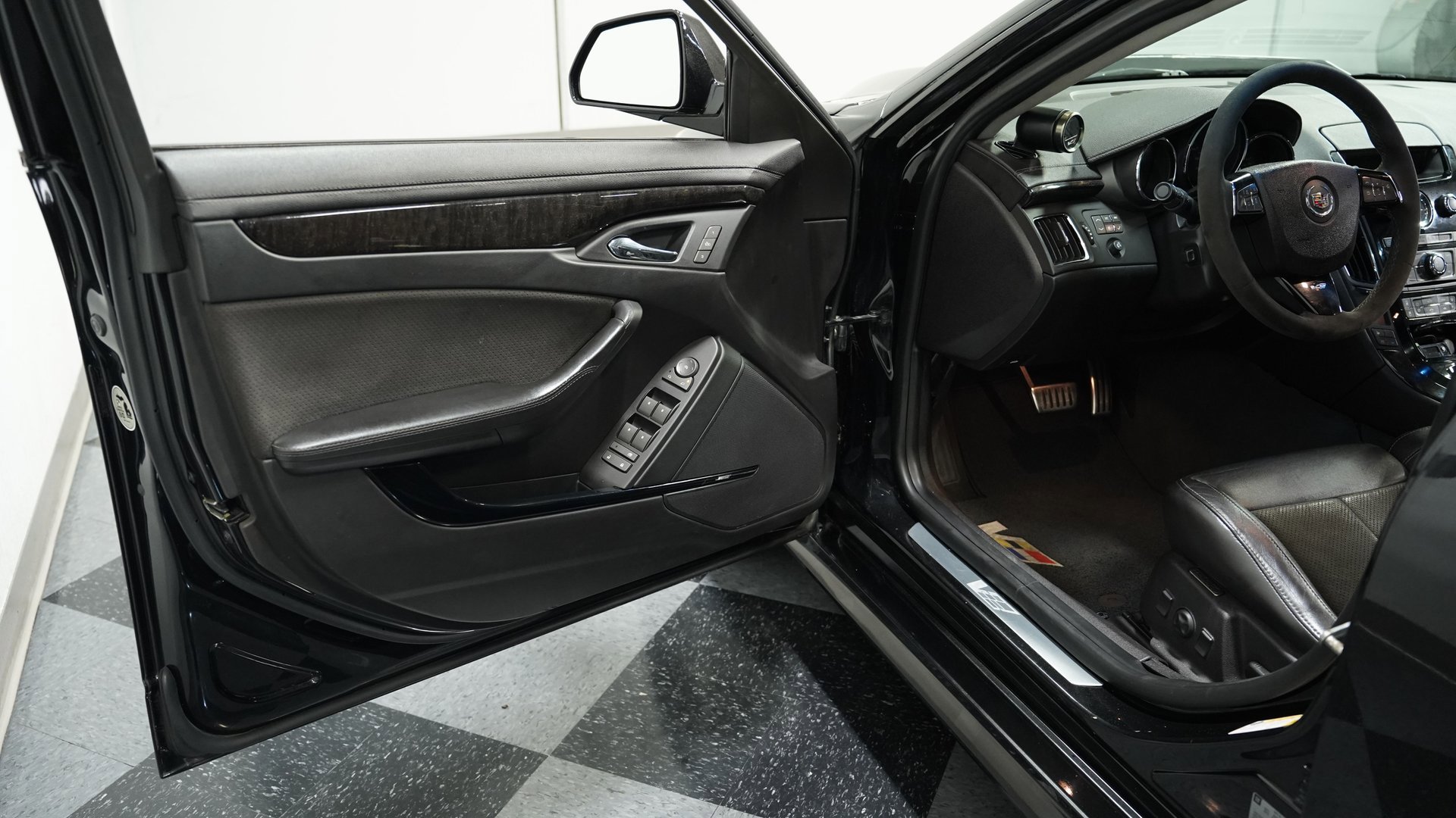 Used 2012 Cadillac CTS V w/ Wood Trim Package image 28