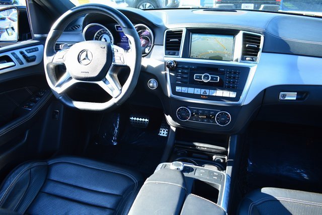 Used 2015 Mercedes-Benz ML 63 AMG 4MATIC image 28