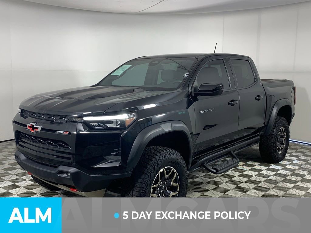 Used 2023 Chevrolet Colorado ZR2 image 4