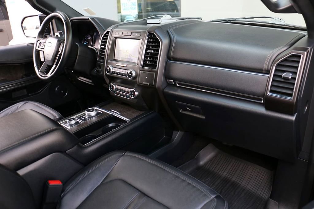 Used 2020 Ford Expedition Limited w/ Equipment Group 301A AWD/4WD image 38