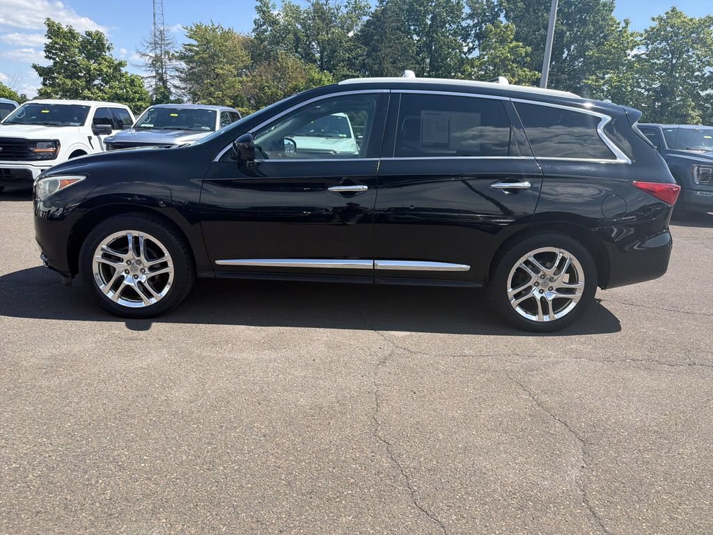 Used 2013 INFINITI JX35 AWD w/ Premium Pkg image 2