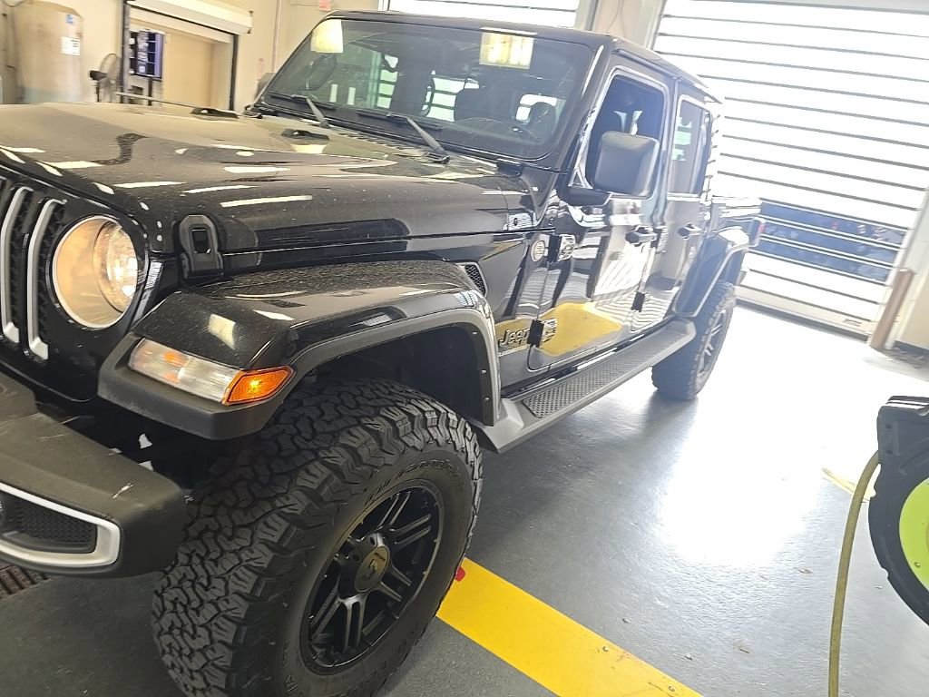 Used 2021 Jeep Gladiator Overland AWD/4WD image 5