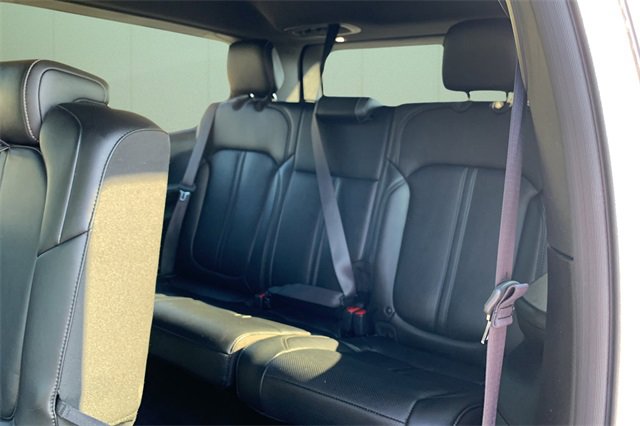 Used 2024 Jeep Wagoneer Series II w/ Flexible Seating Group image 25