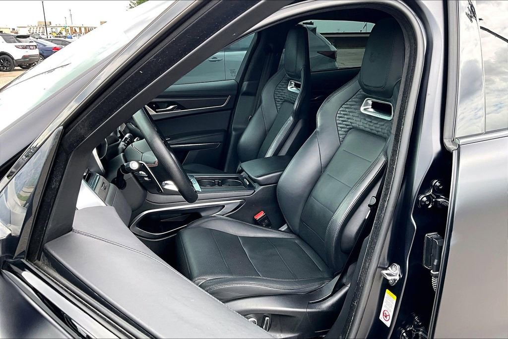 Used 2021 Jaguar F-PACE SVR AWD/4WD image 34