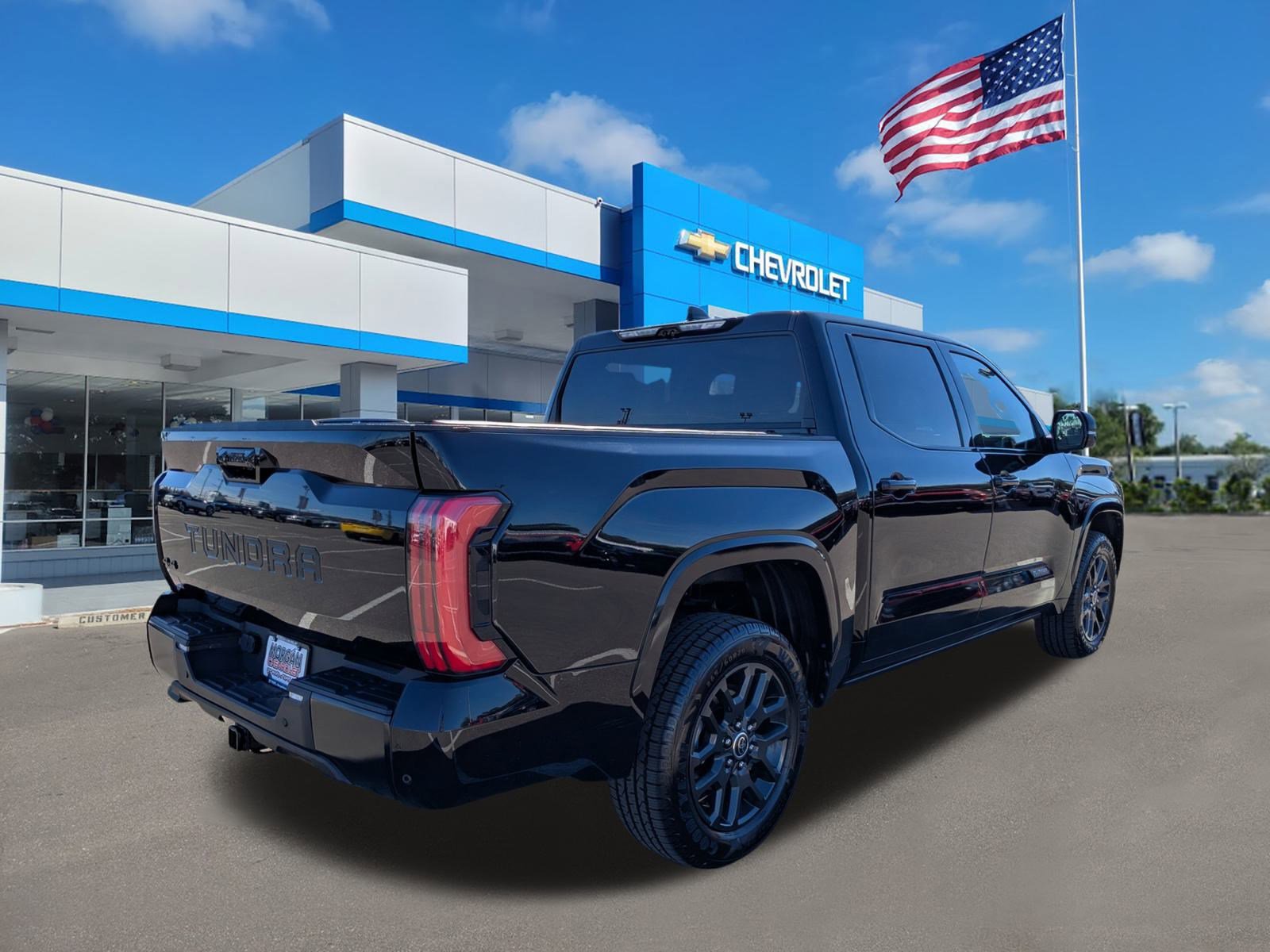 Used 2023 Toyota Tundra Platinum image 4