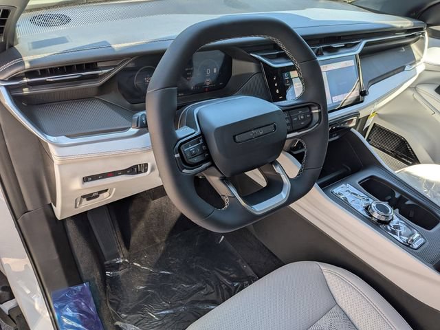 New 2026 Jeep Cherokee Overland w/ Advanced Pro Tech Group AWD/4WD image 6