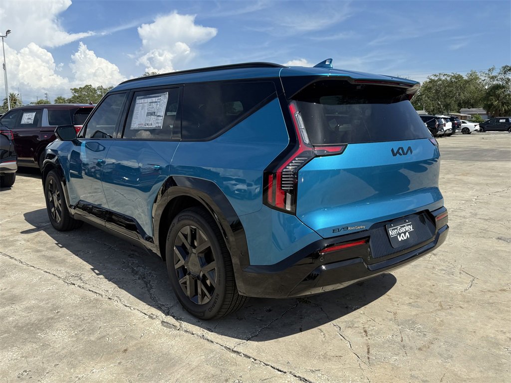 New 2026 Kia EV9 Land w/ Nightfall Edition Package image 8