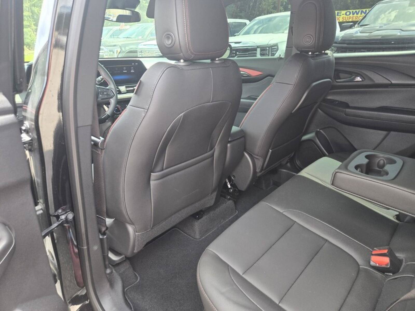 Used 2025 Chevrolet TrailBlazer RS w/ Driver Confidence Package FWD image 23