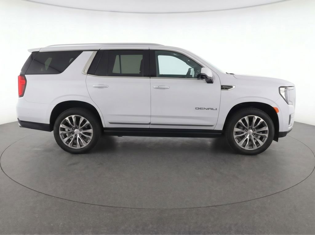 Used 2021 GMC Yukon Denali w/ Denali Premium Package AWD/4WD image 8